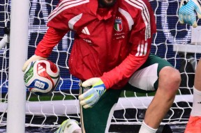 今年会app下载-意大利队在淘汰赛中告别欧预赛，梅西表现抢眼！的简单介绍