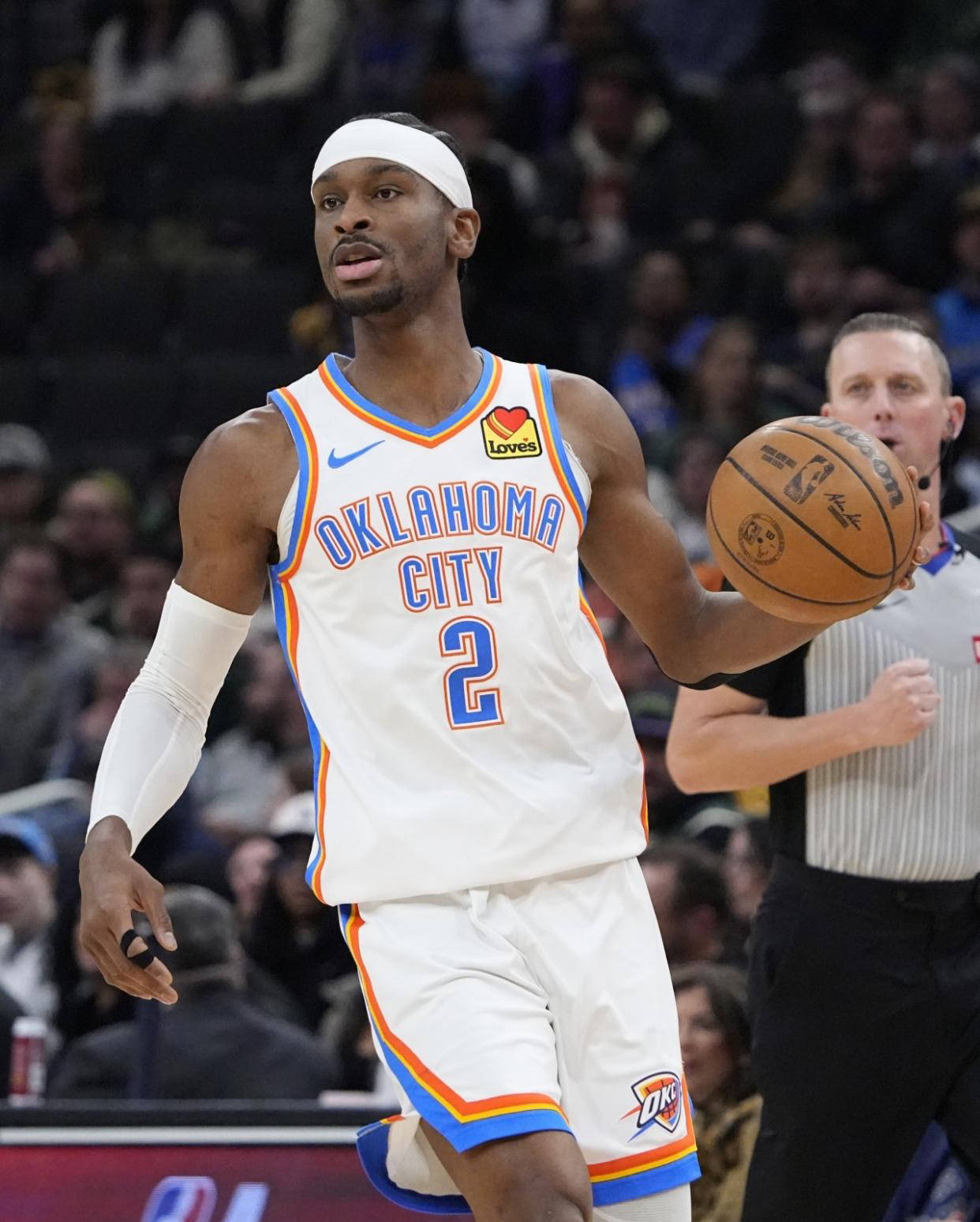 包含雄鹿大胜灰熊，字母哥贡献全能表现的词条