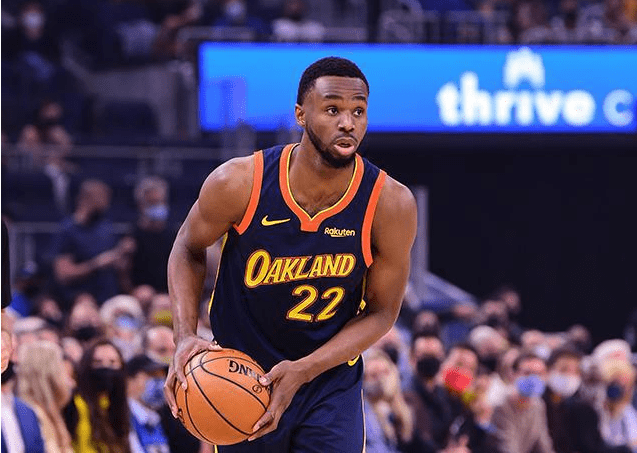 克雷斯费尔德主场强势，助力球队保持不败纪录的简单介绍