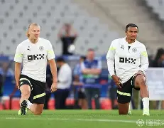 关于比赛中球队打出金左脚表现获得胜利的信息