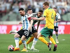 关于比赛中球队打出金左脚表现获得胜利的信息